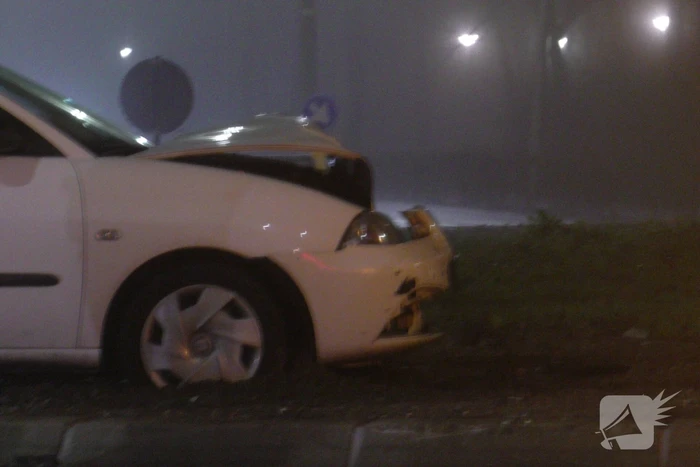 Auto in sloot na ongeval