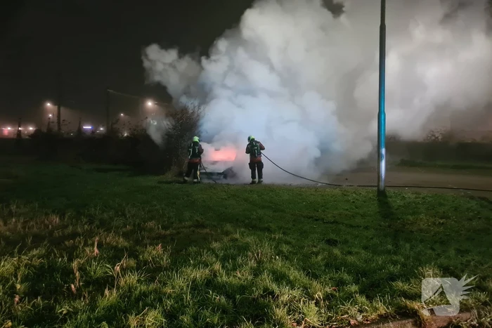 Flinke rookontwikkeling door brand in personauto
