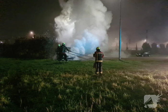 Flinke rookontwikkeling door brand in personauto