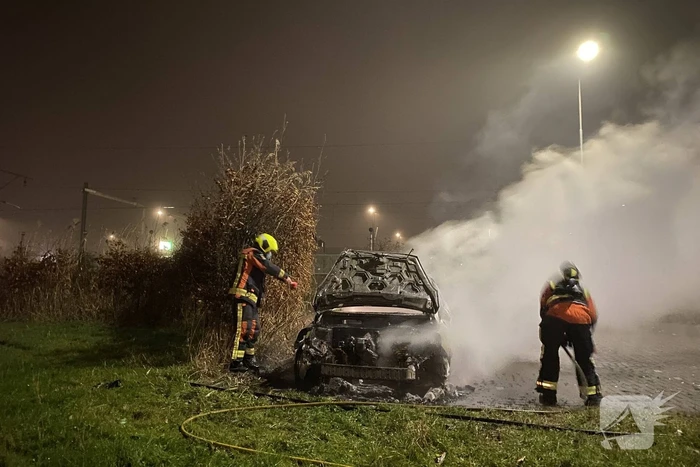 Flinke rookontwikkeling door brand in personauto