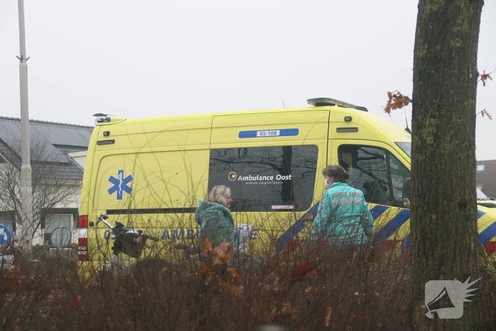 Fietsster aangereden op rotonde