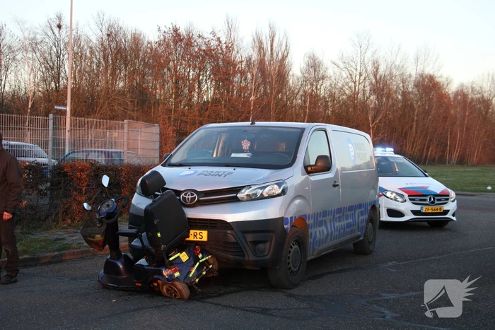 Persoon op scootmobiel gewond na ongeval