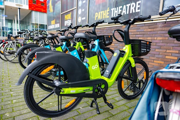 Go Sharing e-bikes klaar voor gebruik