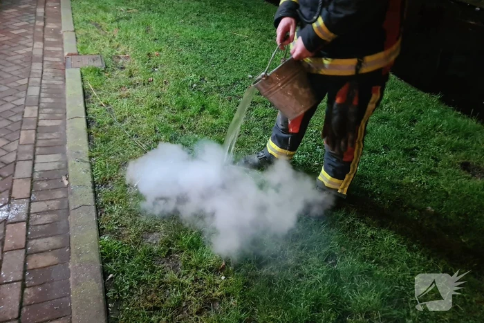 Schoorsteen geveegd na brand