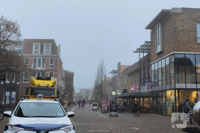Winkels heropend onder toeziend oog van handhavers na lockdown