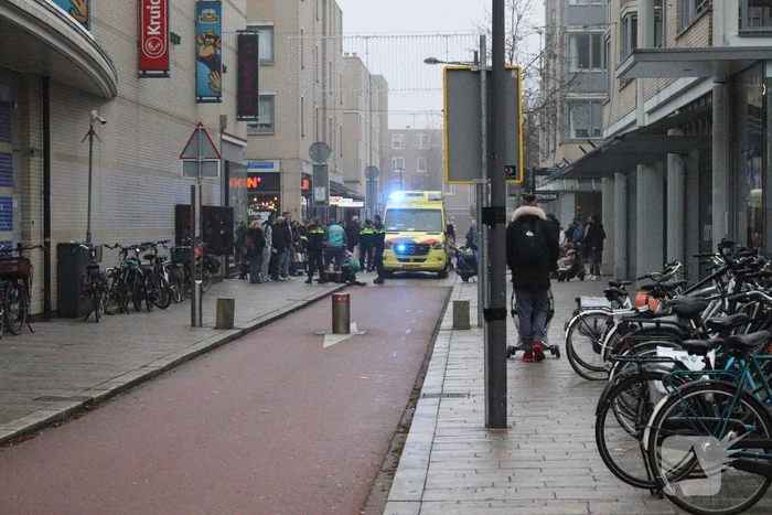 Scooterrijder en voetganger in botsing