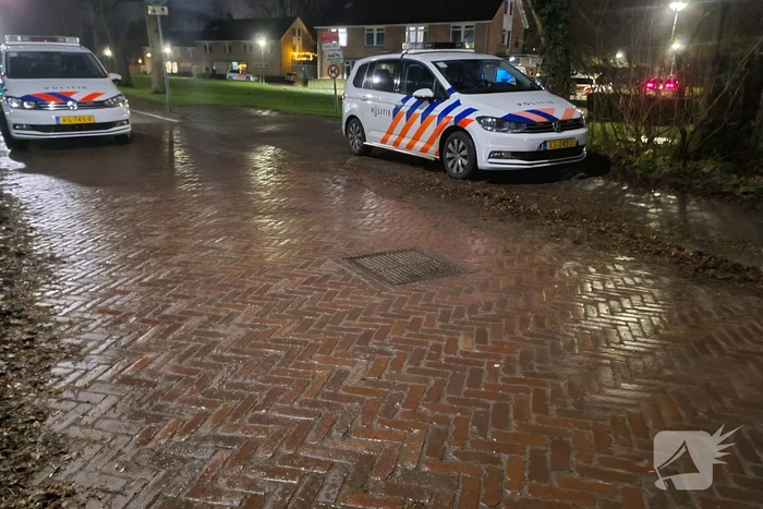Veel politie aanwezig in woonwijk
