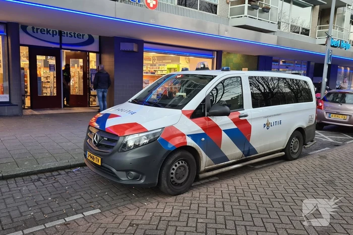 Politie doet onderzoek naar overval op drogisterij