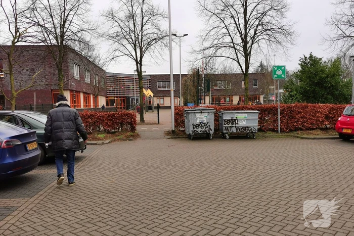 Afval rolcontainers besmeurd anti-corona leuzen
