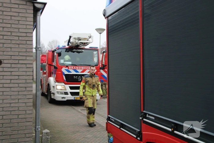 Brandweer controleert schoorsteen na brand