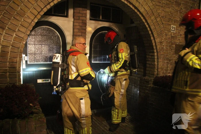 Brandweer doet onderzoek naar vreemde lucht