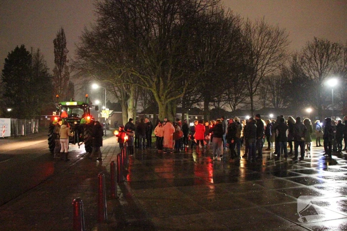 Grote opkomst bij lichtjestocht