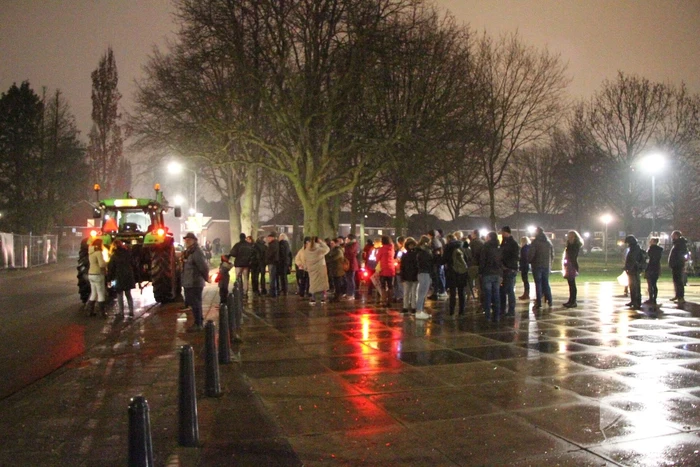 Grote opkomst bij lichtjestocht