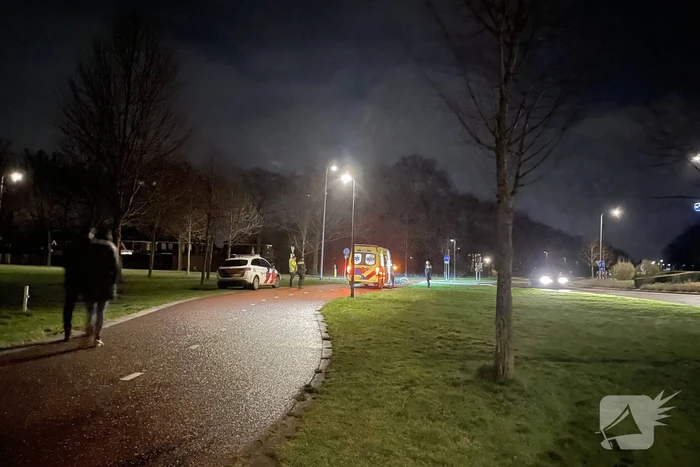 Fietser aangereden door auto, automobilist gevlucht