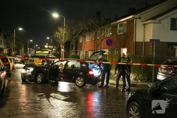 Automobilist crasht en vlucht na achtervolging
