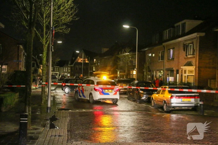Automobilist crasht en vlucht na achtervolging