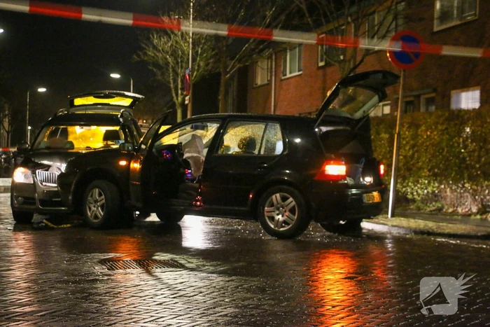 Automobilist crasht en vlucht na achtervolging