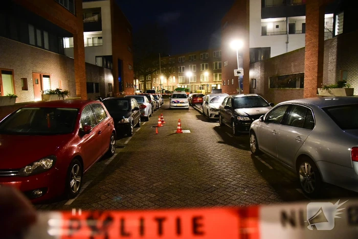 Politie onderzoekt schietpartij bij woning
