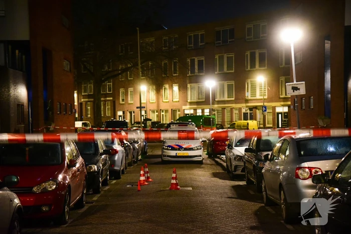 Politie onderzoekt schietpartij bij woning