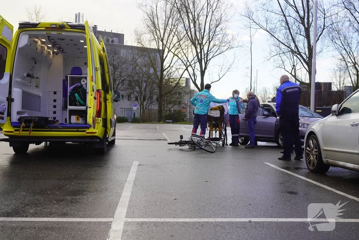 Gewonden door spekgladde parkeerplaats