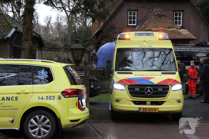 Persoon ernstig gewond na val