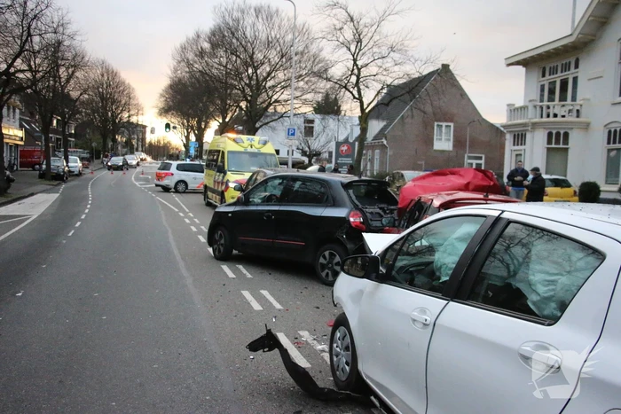Flinke schade na kettingbotsing