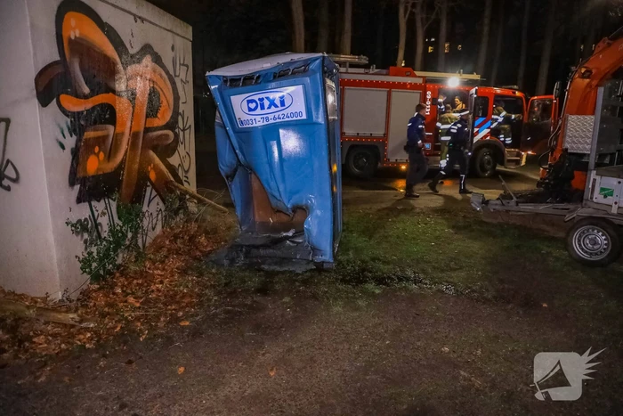 Dixi in brand gestoken