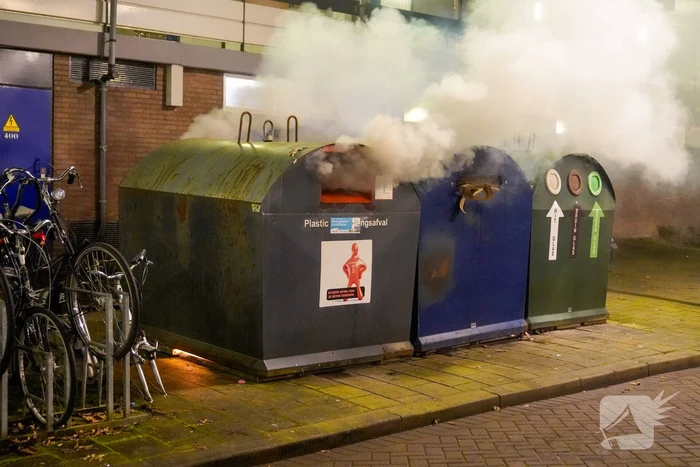 Flinke rookontwikkeling door brand in containers
