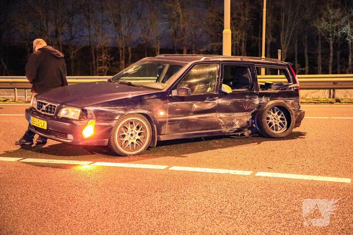 Afrit afgesloten door ongeval tussen meerdere voertuigen