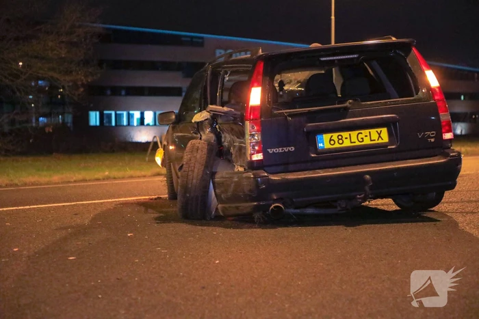 Afrit afgesloten door ongeval tussen meerdere voertuigen