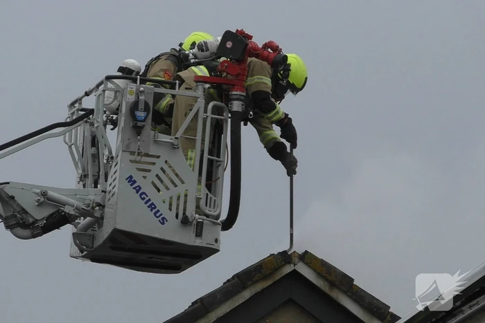 Uitslaande brand in woning