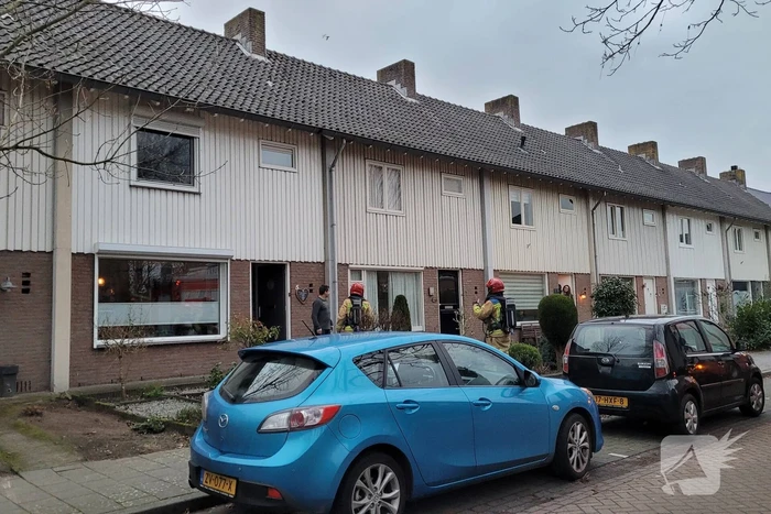 Brandweer doet onderzoek naar gaslucht