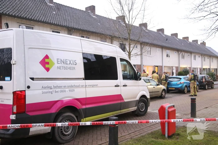 Brandweer doet onderzoek naar gaslucht