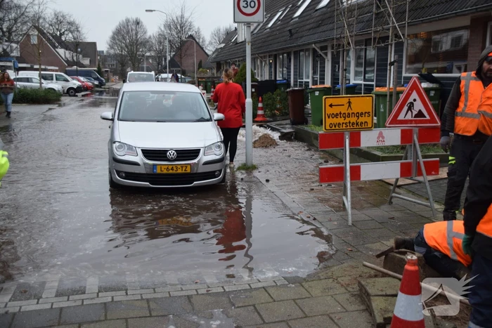 Aanleg glasvezel zorgt voor waterleidingbreuk