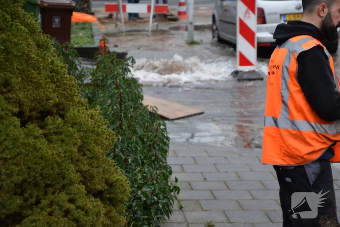Aanleg glasvezel zorgt voor waterleidingbreuk