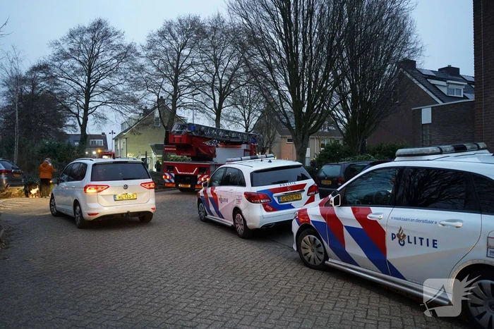 Lastige brand in kruipruimte van woning