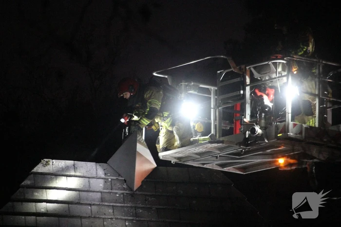 Schoorsteen geveegd na brand