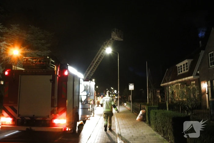 Veel vonken door schoorsteenbrand