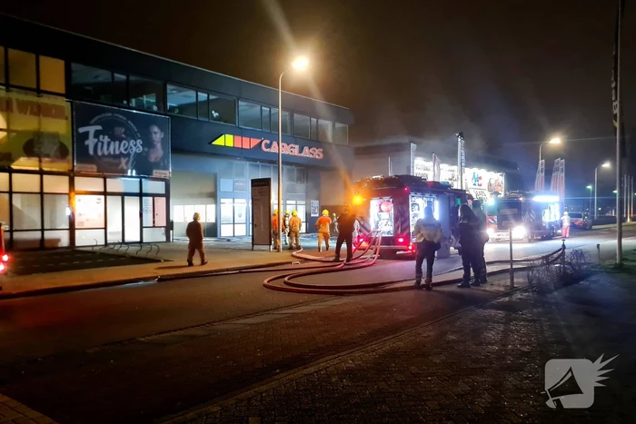 Brand in technische ruimte van bedrijfsverzamelgebouw
