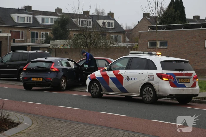 Schade aan meerdere voertuigen door ongeval
