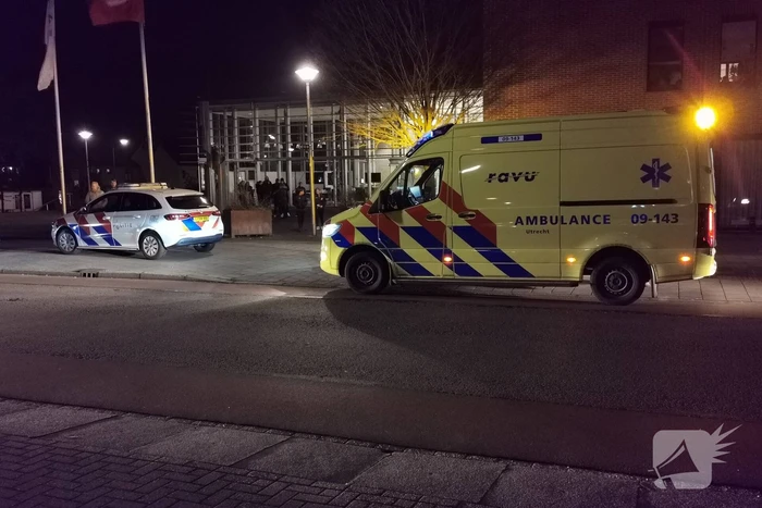 14-jarige jongen loopt naar gemeentehuis voor hulp na steekpartij