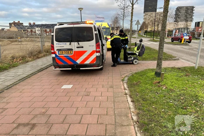 Scootmobieler gewond naar ziekenhuis