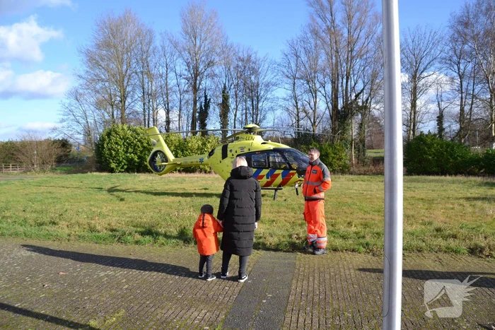 Traumahelikopter trekt veel bekijks