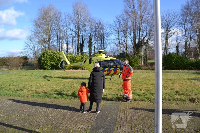 Traumahelikopter trekt veel bekijks