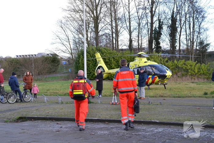 Traumahelikopter trekt veel bekijks