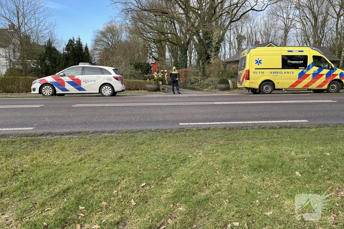 Brandweer ventileert woning na brand