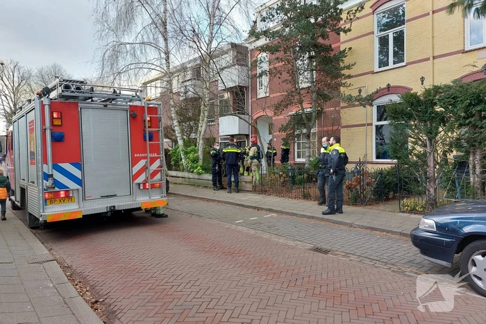 Veel politie ingezet bij vreemde lucht uit woning