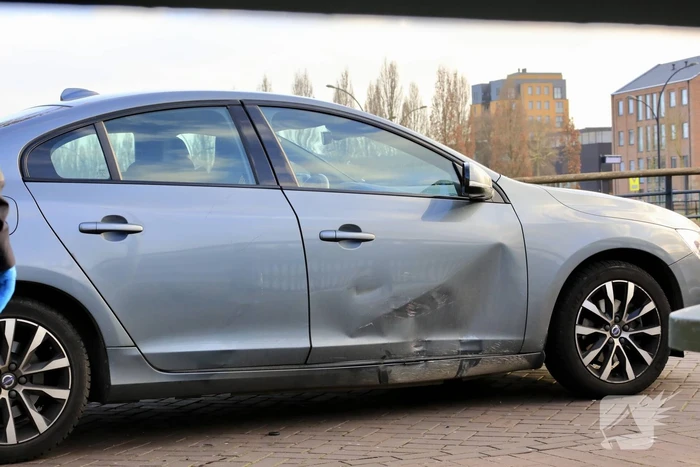 Scooterrijder gewond bij botsing met auto