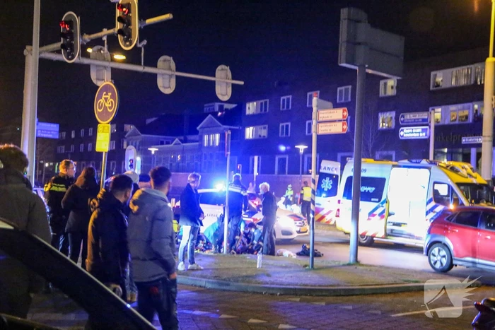 Automobilist vlucht na aanrijding met scooter