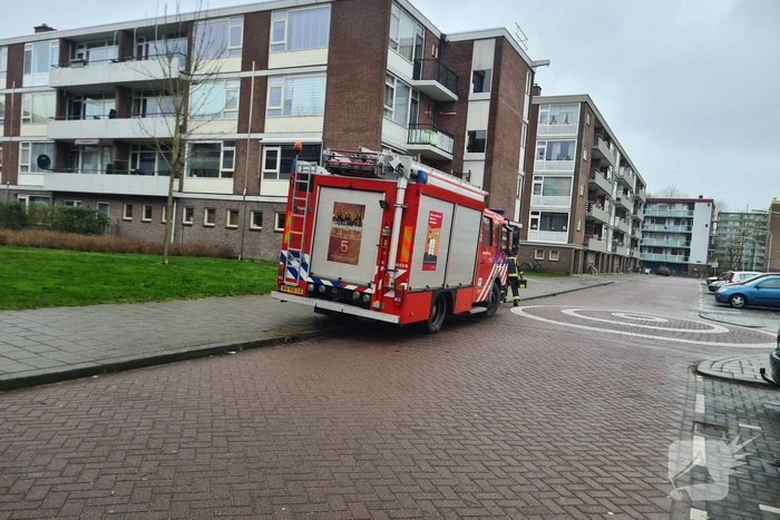 Zonnescherm flatwoning weggewaaid